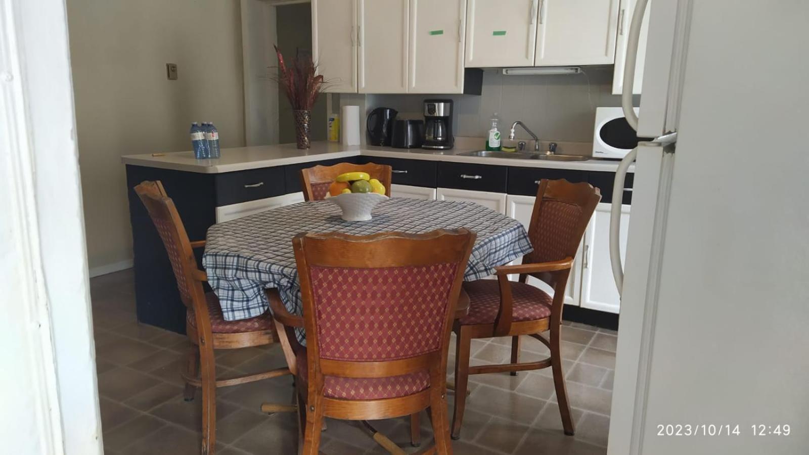 Cozy Downtown Two Bedrooms Free Parking Kingston Bagian luar foto